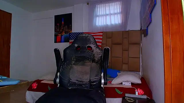 Chat XXX Live DennisWalkerr