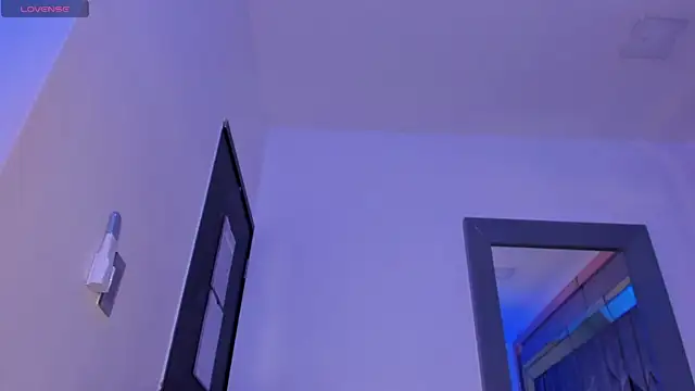 Sebax_Young Adlı Modelin Canlı XXX Sohbeti