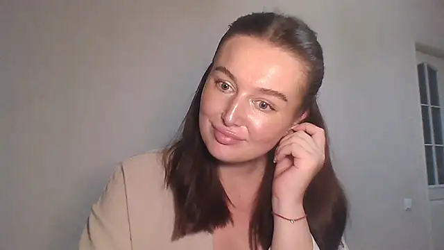 LilianaSwetx Adlı Modelin Canlı XXX Sohbeti