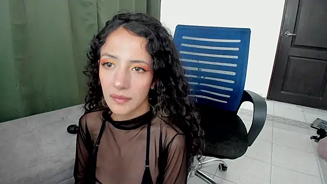 Lucia_Fuster Live XXX-chat
