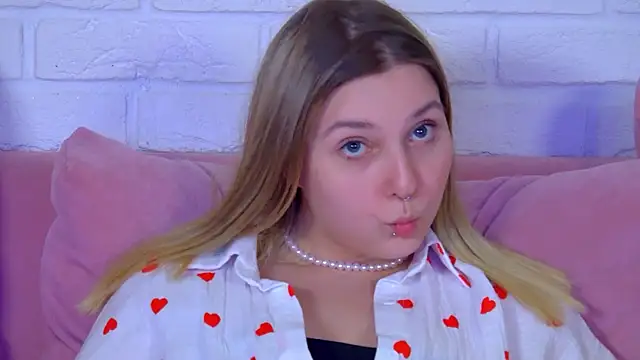 TinnaBurton Adlı Modelin Canlı XXX Sohbeti