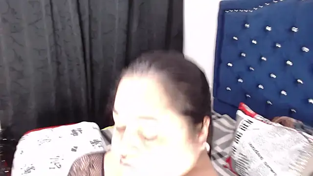 Danna_chubby_'s Live XXX Chat