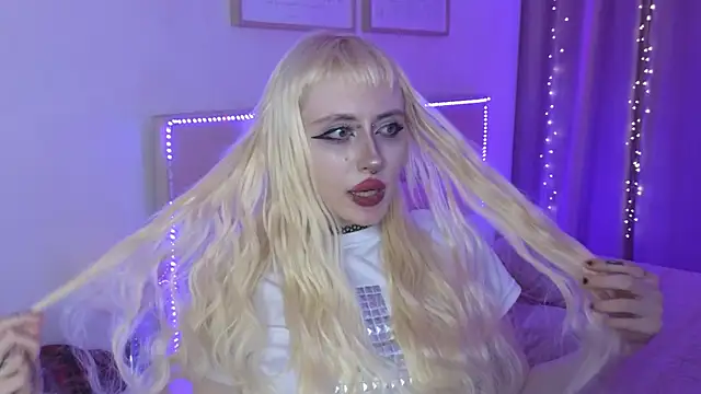 צ'אט XXX בשידור חי של rraffaellka