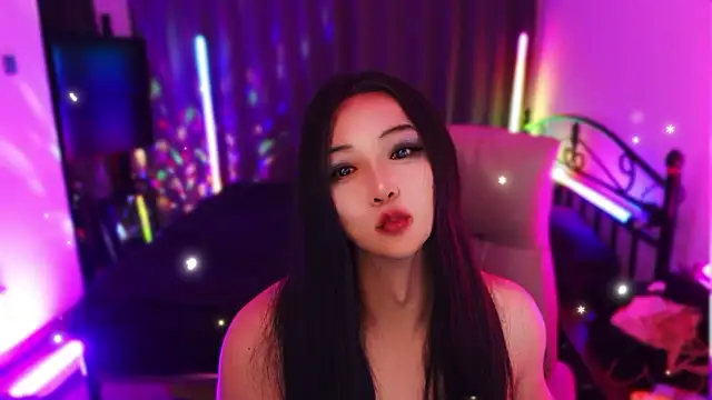 SaraSilky 现场XXX聊天