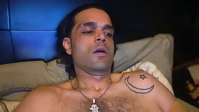 icebergslim281's Live XXX Chat