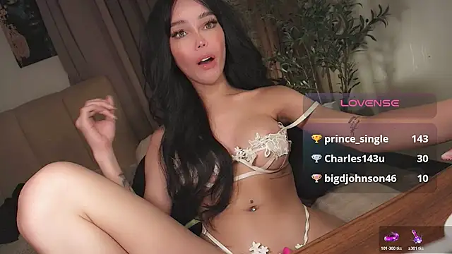 Онлайн чат XXX Hollywood_Girl