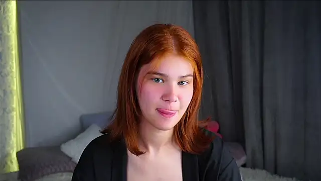 YettaCalabria Adlı Modelin Canlı XXX Sohbeti