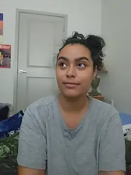 cinnaminnie's Live XXX Chat