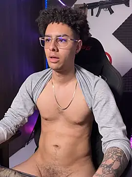 bigryann23's Live XXX Chat