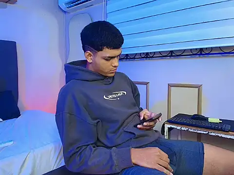 Thony_Big Live XXX-Chat