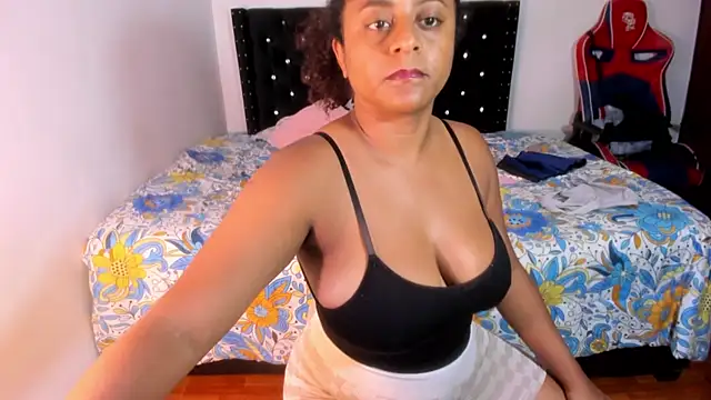 BellaKarla 라이브 XXX 채팅