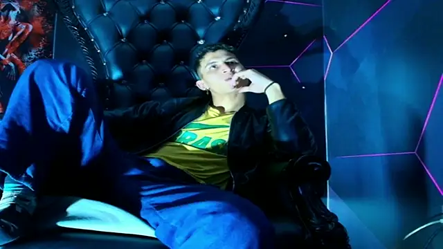 Chat XXX ao vivo de Axel_Romanov