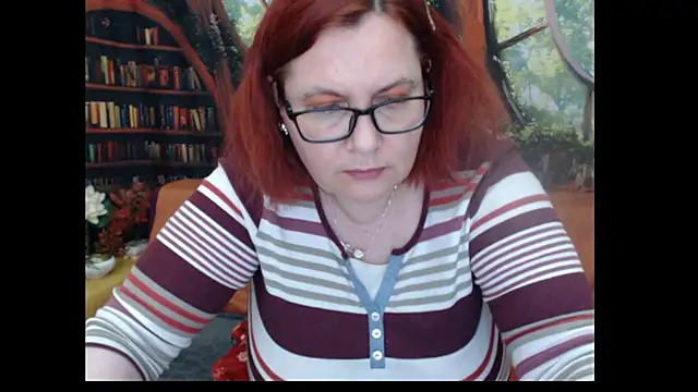 PlayfullMature Chat XXX live