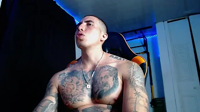 Adam_Hudsond Adlı Modelin Canlı XXX Sohbeti