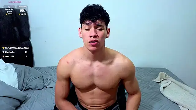 دردشة Luke_Muscle الجنسية المباشرة