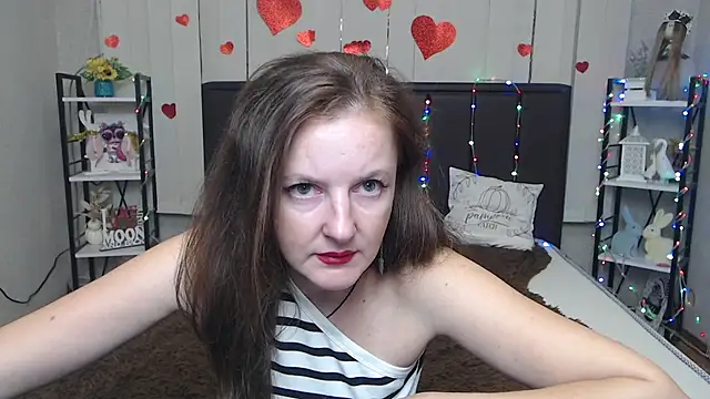 XXX chat uživo modela MeganPirs