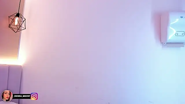 Hanna_Moonlight_'s Live XXX Chat