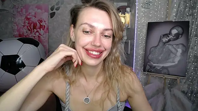 NickyAdamidi's Live XXX Chat