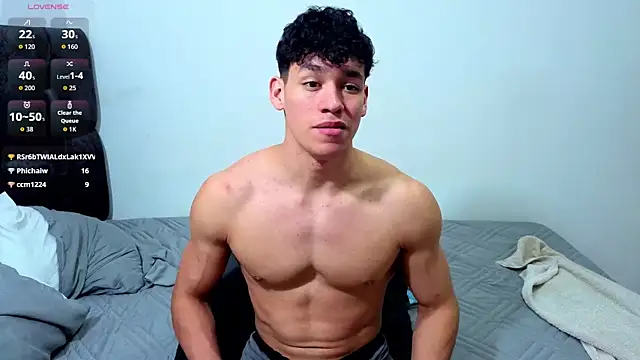 Luke_Muscle Adlı Modelin Canlı XXX Sohbeti