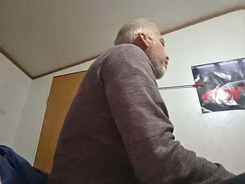 Xoc8_ XXX чат на живо