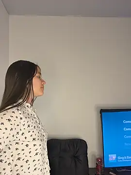 Онлайн чат XXX Zow_