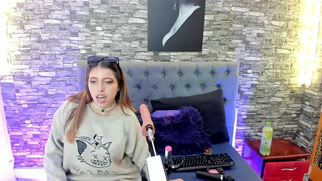 Chat +18 de AngeliqueGirard ao vivo