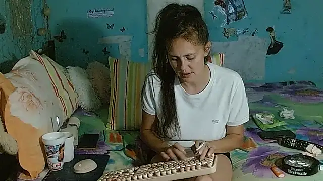 brighteyes77's Live XXX Chat