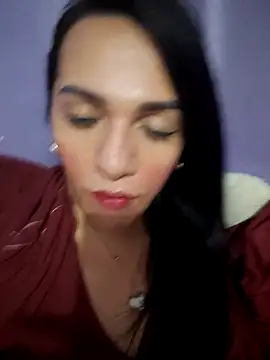 Yourbabyshane Chat XXX in diretta