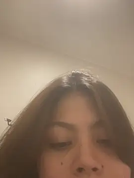 Bonnyx111のライブXXXチャット