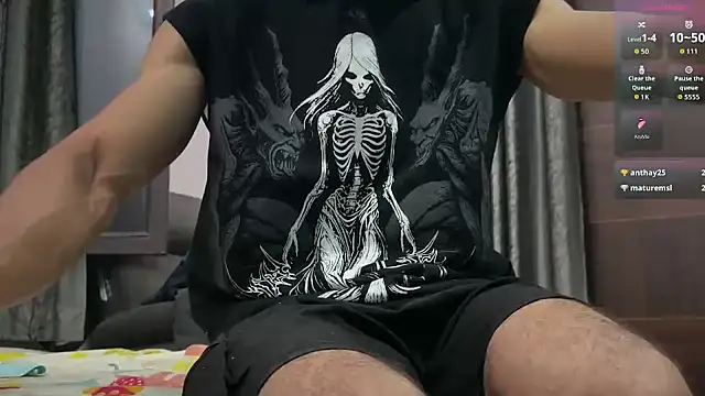DevilsFavoriteBoy 即時 XXX 聊天