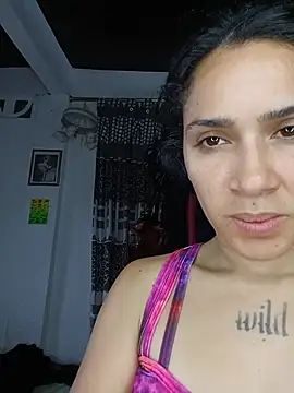 Živý XXX chat Little_Doll25