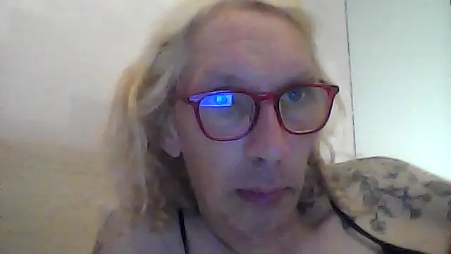 Czat XXX na żywo – Ombeline1