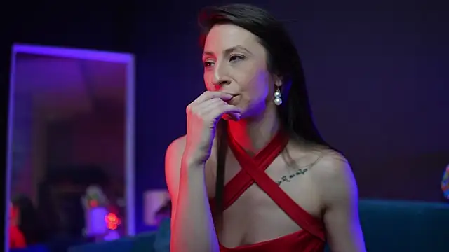 Czat XXX na żywo – RubyRosa