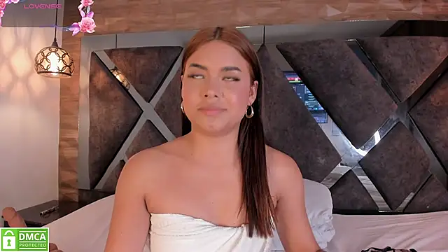 XXX chat uživo modela Rose__Evans__