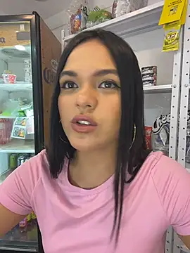Bella-Ferrern Live XXX chat