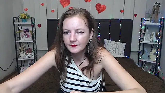 Chat +18 de MeganPirs ao vivo