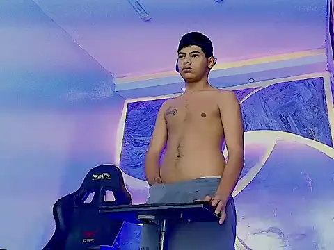 Alexi_hot23 লাইভ XXX চ্যাট
