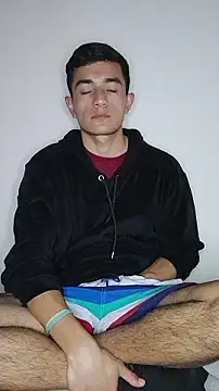 Thick_Cock Adlı Modelin Canlı XXX Sohbeti