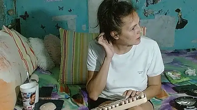 XXX chat uživo modela brighteyes77