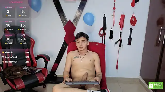 แชท XXX สดของ Nicolas_AthleticBoy