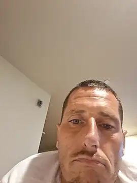 majestic4u Show in webcam