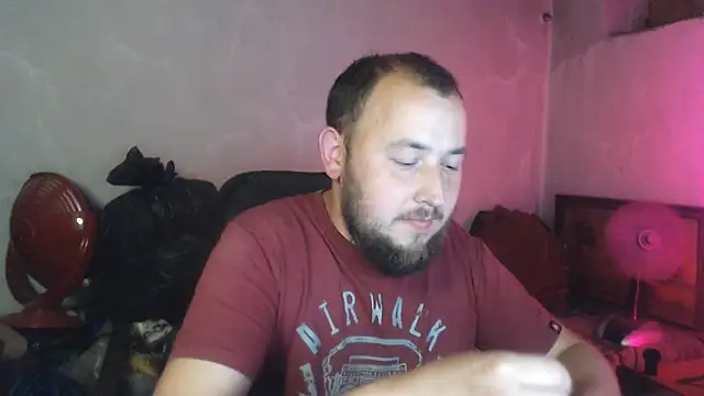BIG-COCK-OMG webkamerás műsora