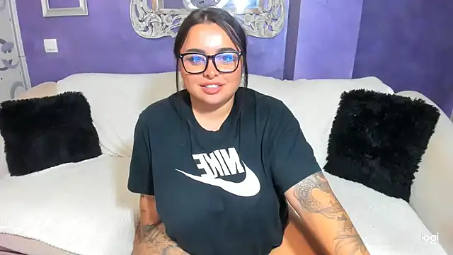 Chat XXX en directo de RaylleneRay3