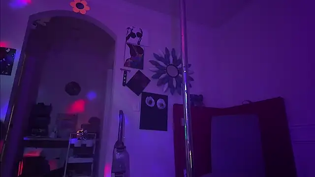 Triggerhappycj100: вебкам-шоу
