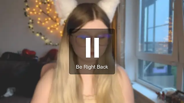 YukiBlush XXX чат на живо