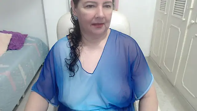 leonela_69's Live XXX Chat