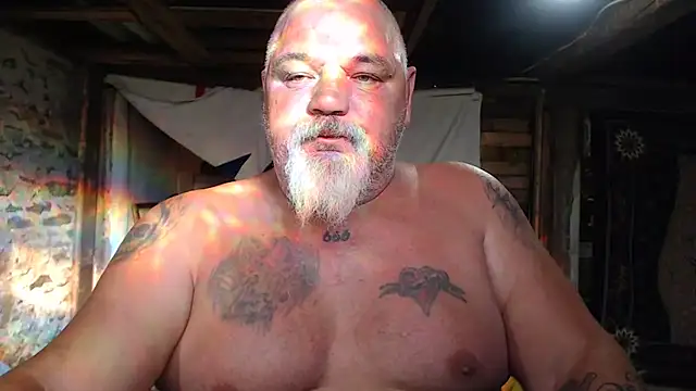 Chat XXX en directo de Newfiesausage1972