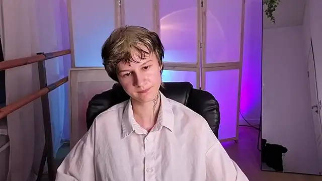 Senpai_Sins' Live XXX Chat
