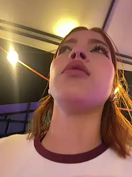 sophie_valencia Adlı Modelin Canlı XXX Sohbeti