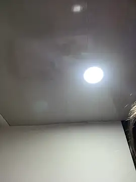 Chat +18 de Kitty_Cattyy ao vivo